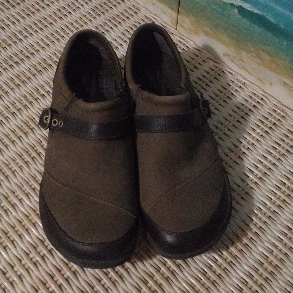 Merrell slip ons